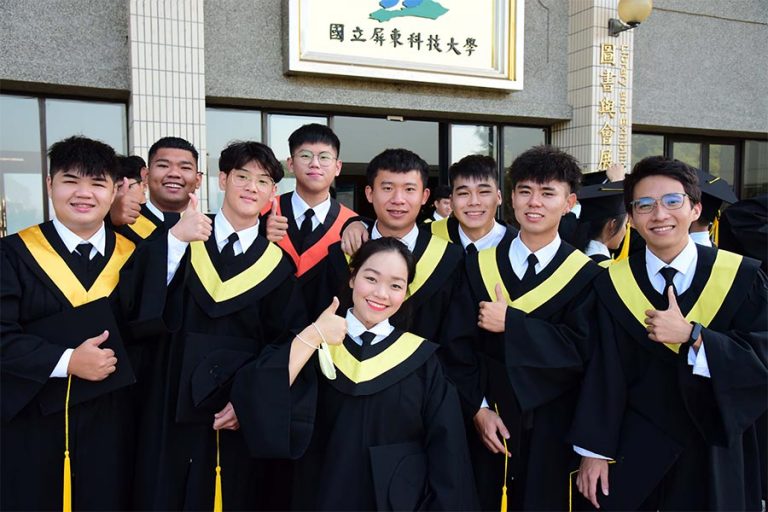1101221-Vibrant Future without Limit: 39th Overseas Youth Vocational Training School holds Graduation Ceremony_2