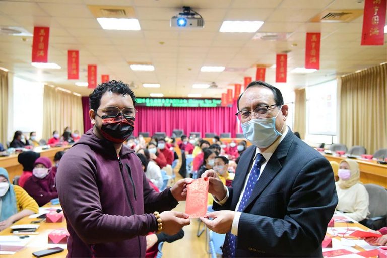 1110119-1110124-Overseas Community Students Celebrate 2022 Spring Festival in Taiwan_3