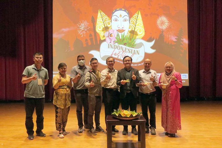 1111212-Wonderful Indonesia: NPUST Students Hold Culture Festival