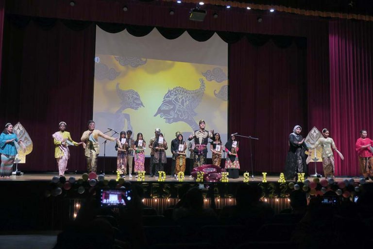 1111212-Wonderful Indonesia: NPUST Students Hold Culture Festival_7