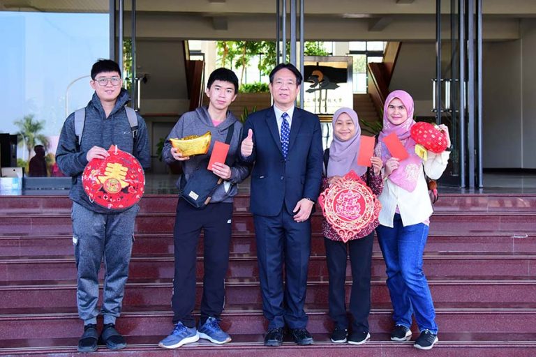 1120117-NPUST International Students Welcome the 2023 New Year with Trip to Pingtung Tropical Agricultural Expo_5