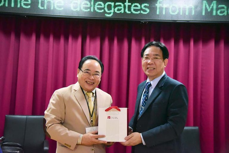 1120313-Maejo University Visits NPUST to Discuss Exchange_4