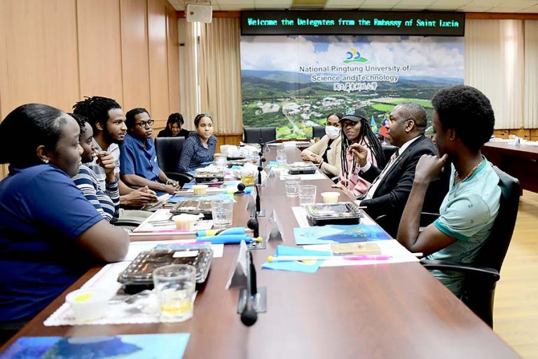 1120327-Saint Lucia Ambassador Visits NPUST, Meets with Students_7