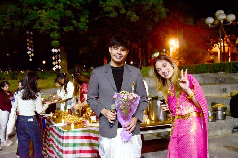 Thai student taking photo together