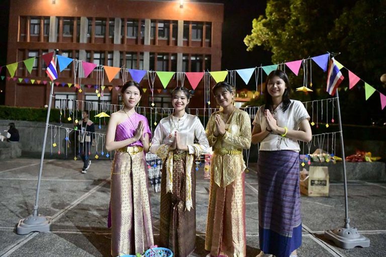 Thai student wearing traditional attires