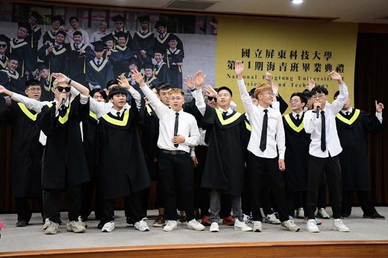Performance by graduates class