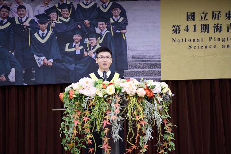 Graduate representative Tan Wei Ping delivered a commencement speech