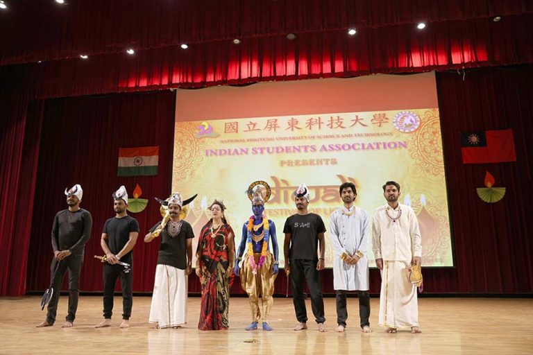 Traditional drama performance by foreign students