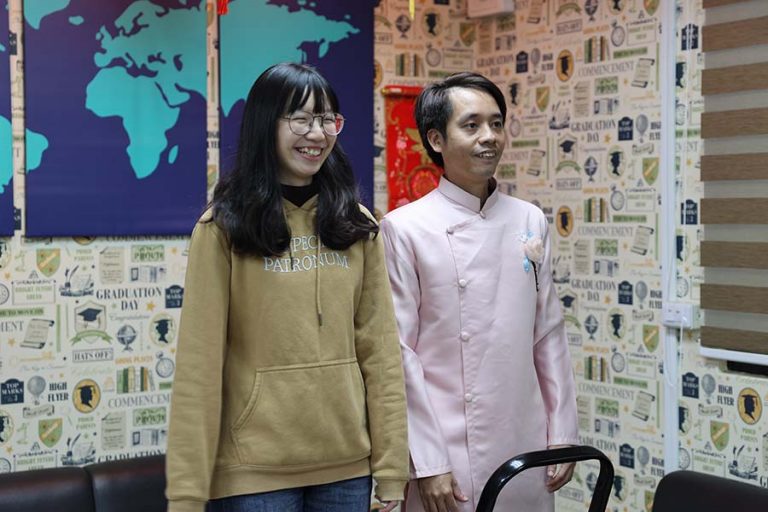 You Xi Chen(Taiwan, International Program in Animal Vaccine Technology) Tran Minh Tung(Vietnam, International Program in Animal Vaccine Technology)