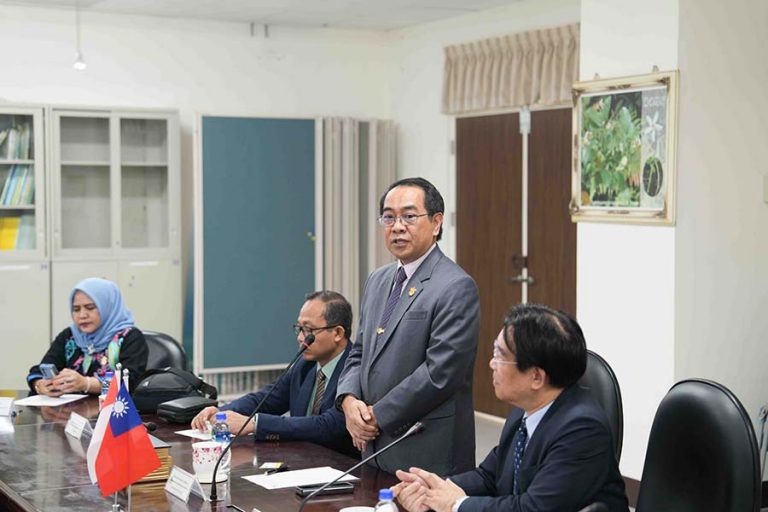 Hasanuddin University Delegation Visits NPUST_3