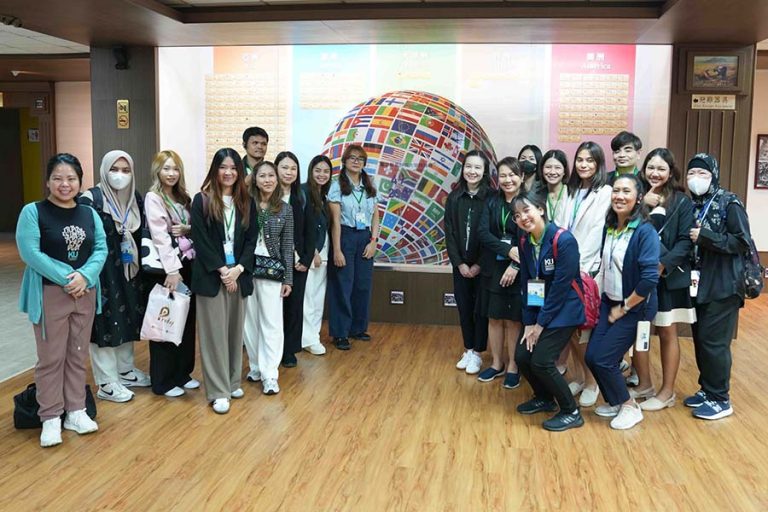 NPUST Hosts International Mobility Program for Kasetsart University Staff_8