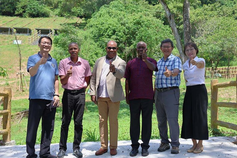 St. Lucia’s Minister of Agriculture Visits NPUST