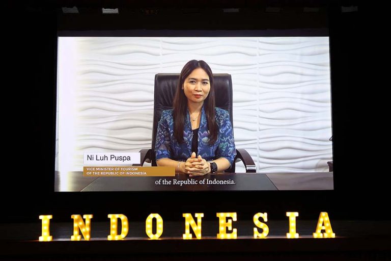 Deputy Director of the Indonesian Tourism BureauMiss Ni-Luh-Enik-Ernawati give blessing through video