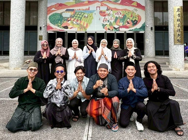 Pakistani and Indonesian Student Unions Jointly Hold Eid al-Fitr Activities on Campus_1