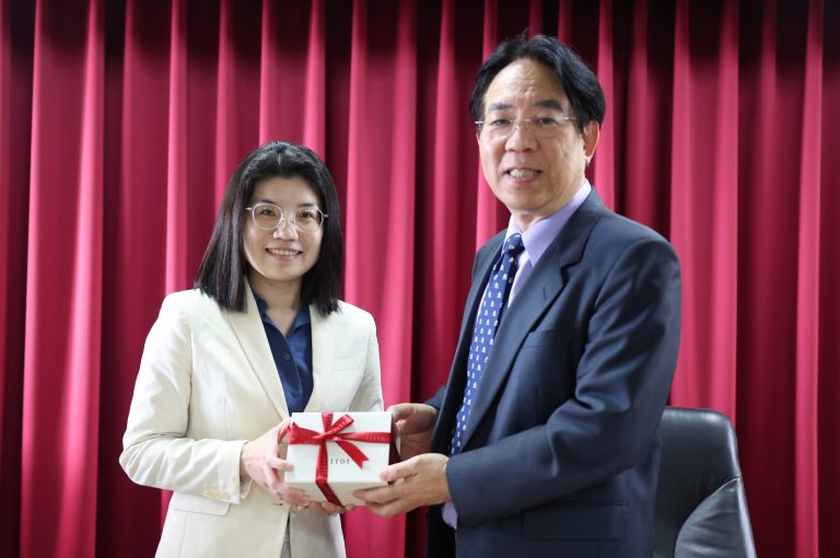 Leaders of Malaysian Taiwan Alumni Associations Visit NPUST for Exchange_10