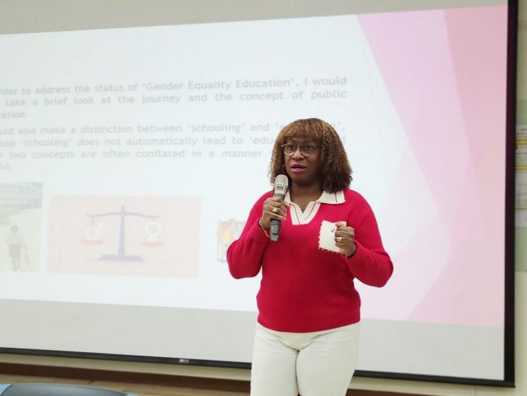 Saint Vincent Ambassador Andrea Bowman Provides Lecture on Gender Equality_2