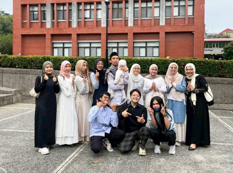 Pakistani and Indonesian Student Unions Jointly Hold Eid al-Fitr Activities on Campus_2