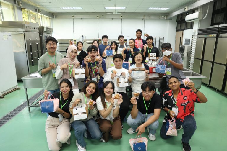 Students from Walailak University Visit NPUST for Four-Day Exchange_3
