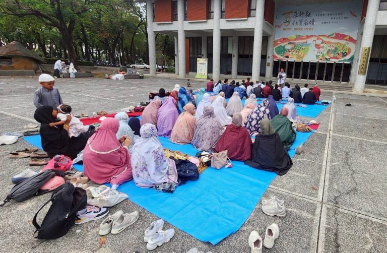 Pakistani and Indonesian Student Unions Jointly Hold Eid al-Fitr Activities on Campus_4