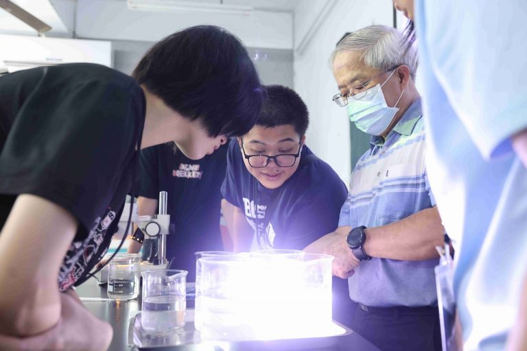 NPUST Hosts 2025 Malaysian High School Student University Experience Camp_15