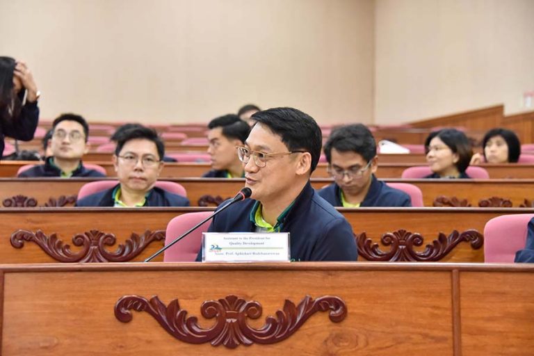 泰國農業大學-Aphichart-Rodchanarowan-教授與屏科大意見交流