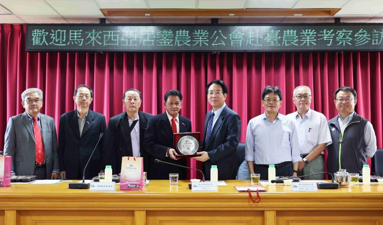 馬來西亞居鑾農業公會蒞臨屏科大考察觀摩特色農業_5